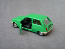 Charger l'image dans la galerie, SOLIDO N°10 - RENAULT 5 TL (vintage 1973)