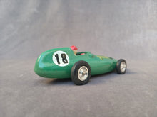 Charger l'image dans la galerie, SOLIDO - VANWALL F1 (vintage 1960)