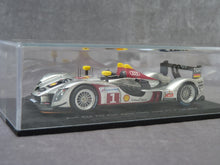 Charger l&#39;image dans la galerie, SPARK S0687 - AUDI R15 TDI Audi Sport Team Joest N°1 LM 2009