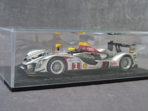 SPARK S0687 - AUDI R15 TDI Audi Sport Team Joest N°1 LM 2009