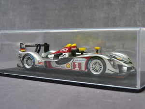 SPARK S0687 - AUDI R15 TDI Audi Sport Team Joest N°1 LM 2009