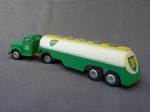 TEKNO  434 - Camion VOLVO avec semi remorque BP