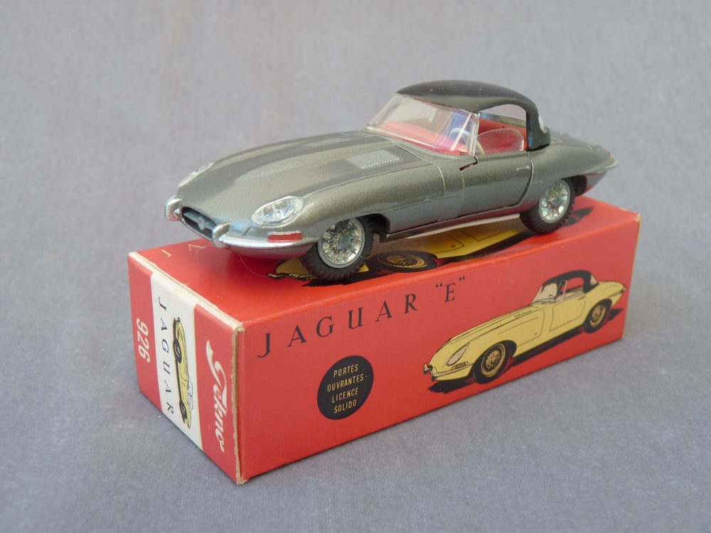 VOITURE KIRK JAGUAR Type E Rouge Avec Hard Top 1:43 Made In Denmark EUR 60,00 - FR VOITURE KIRK JAGUAR Type E Rouge Avec Hard Top 1:43 Made In Denmark EUR 60,00 - FR