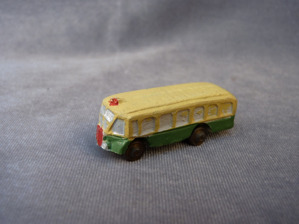 VIBRO - Autobus parisien en moulage - Echelle 1/100ème (Jouet naïf vers 1950)
