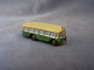 VIBRO - Autobus parisien en moulage - Echelle 1/100ème (Jouet naïf vers 1950)