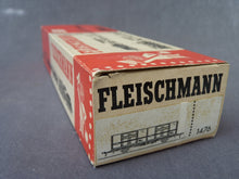 Charger l&#39;image dans la galerie, FLEISCHMANN - Wagon chargé de 2 containers FLEISCHMANN de la DB