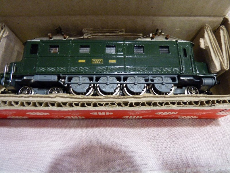 Locomotive Ae 4/7 10901 - HAG - AC (3 rails) (Gebraucht) in Le Locle Locomotive Ae 4/7 10901 - HAG - AC (3 rails) (Gebraucht) in Le Locle