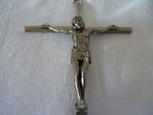 Charger l&#39;image dans la galerie, Crucifix en bronze massif nikelé