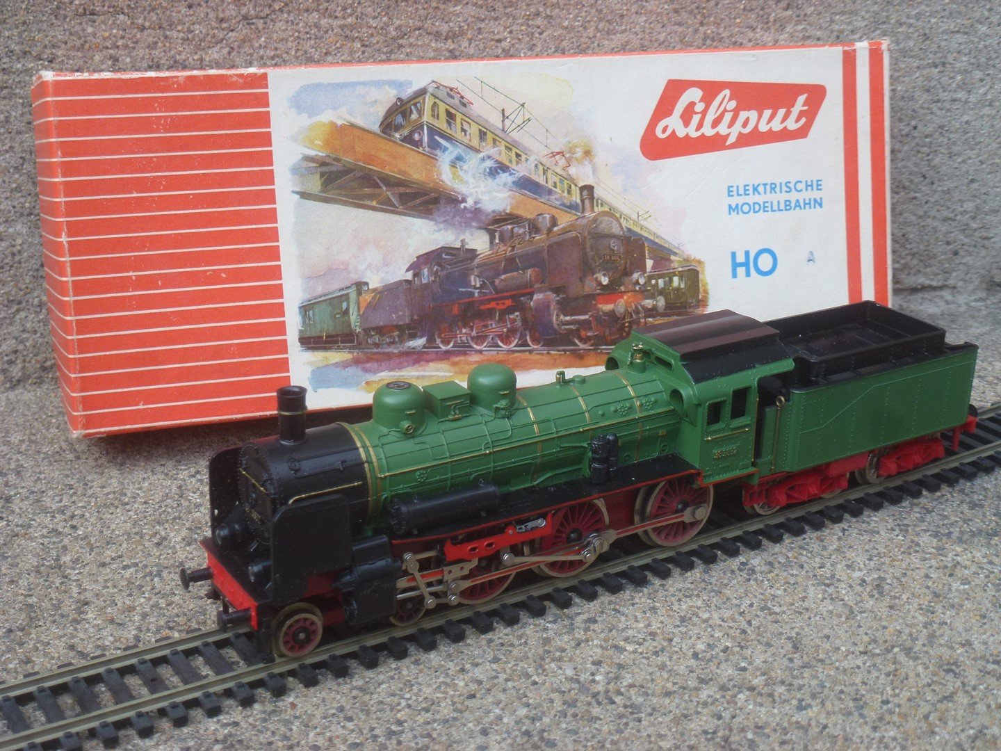 Liliput H0 - L104003 - Locomotive à vapeur avec wagon - Catawiki Liliput H0 - L104003 - Locomotive à vapeur avec wagon - Catawiki
