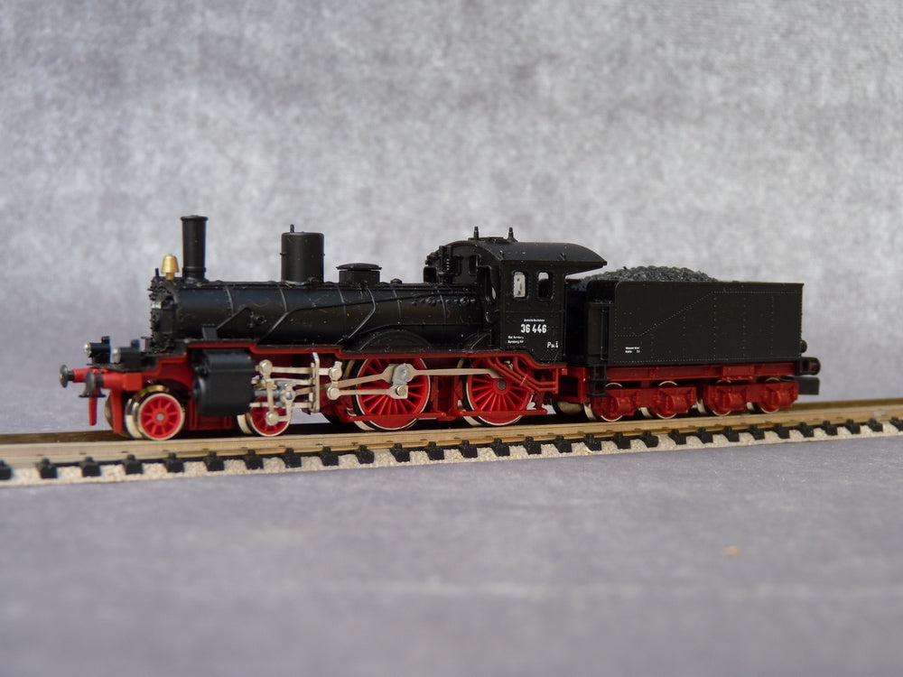 ARNOLD N 2545 locomotive Br 36 446 de la Deutsche Reichsbahn (N