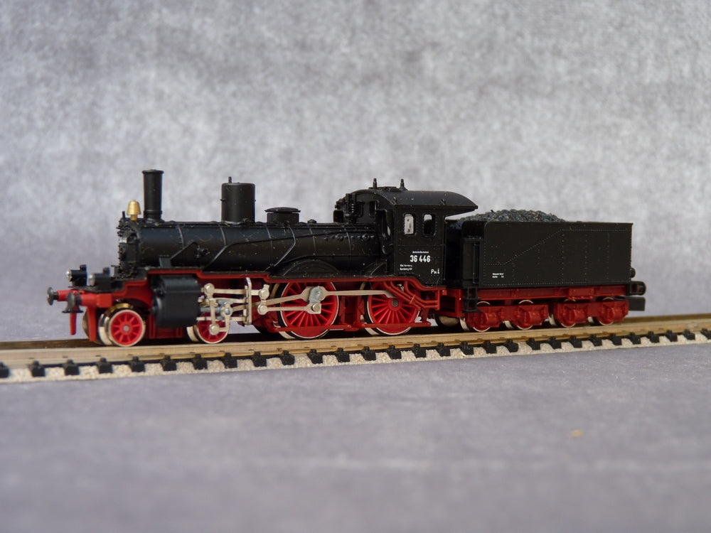 ARNOLD N 2545 locomotive Br 36 446 de la Deutsche Reichsbahn (N)