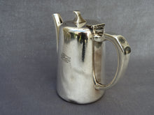 Charger l&#39;image dans la galerie, BRITISH RAILWAYS - Tea-pot, théière haute de 1/2 Pint (circa 1970)