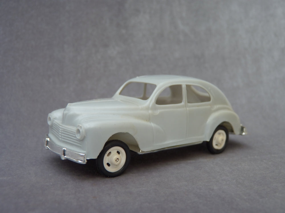 CLE N°1 - PEUGEOT 203 (jouet vintage circa 1965)