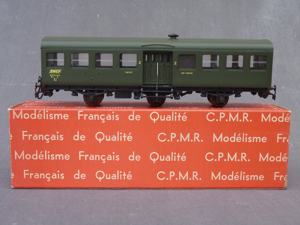 TRAIN HO - jouef voiture UIC A7 fourgon mixte + b10 sncf + amenagement