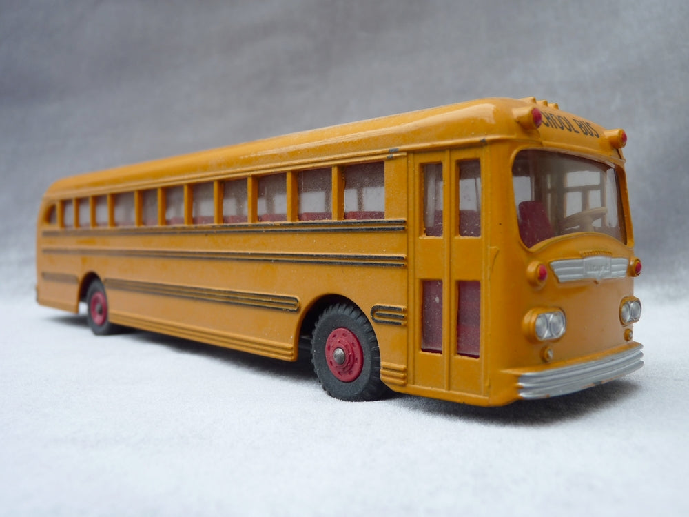 DINKY SUPERTOYS 949 - Wayne School bus ( vintage 1961/1964 )