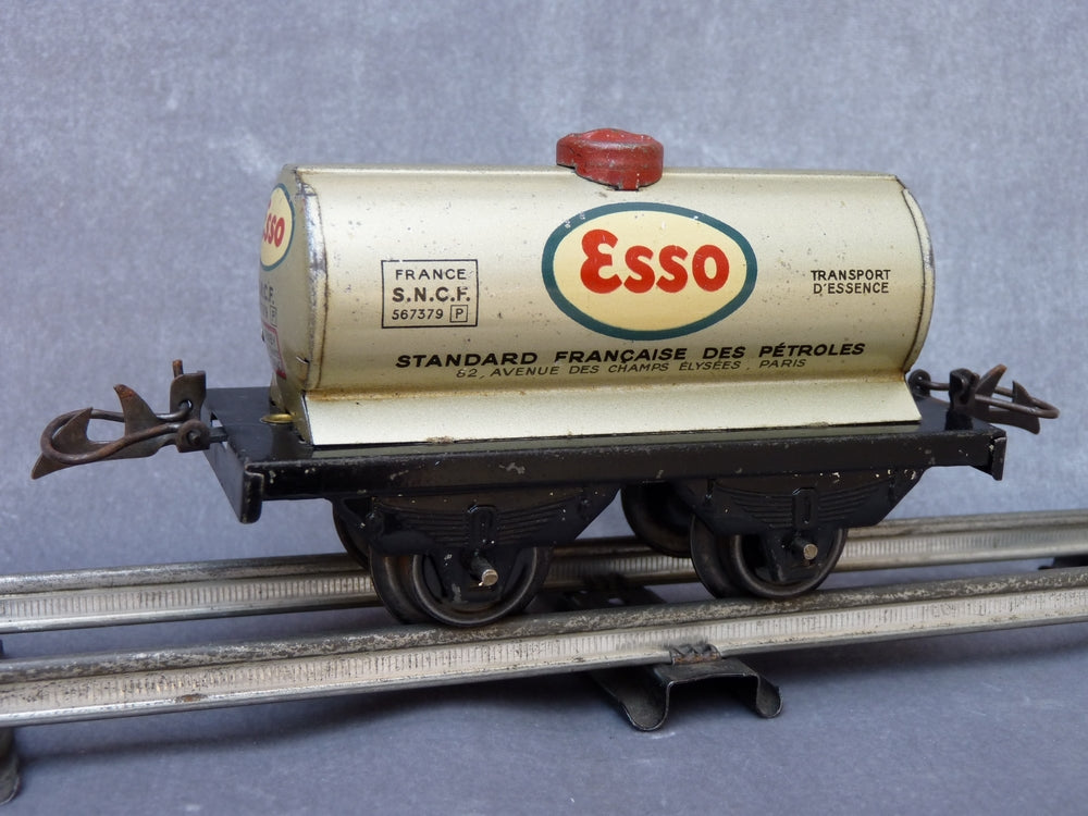 HORNBY - Wagon citerne ESSO série M (0 vintage)