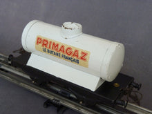 Charger l&#39;image dans la galerie, HORNBY wagon citerne PRIMAGAZ (circa 1958/1962) (0 vintage)