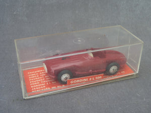 MINIALUXE PUNCH - GORDINI 2 L 500 (jouet vintage circa 1963)