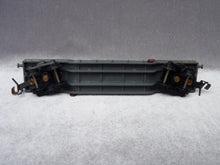 Charger l&#39;image dans la galerie, PLAYCRAFT - RAILWAYS PR 658/2 Bogie well wagon with transformer (HO Vintage)