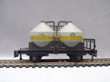 Charger l&#39;image dans la galerie, PLAYCRAFT - RAILWAYS PR 642 - Bulk cement wagon (HO Vintage)