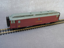 Charger l&#39;image dans la galerie, REE Models - Voiture postale OCEM 16m ambulant de la SNCF