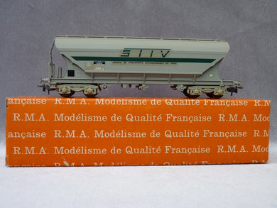 RMA 231 - Wagon céréalier STIV à bande verte belge SNCB