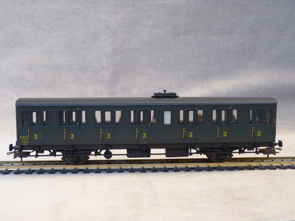 HORNBY ÉCHELLE O VOITURE VOYAGEURS TOLE Lg 25 cm BEL ÉTAT HORNBY ÉCHELLE O VOITURE VOYAGEURS TOLE Lg 25 cm BEL ÉTAT
