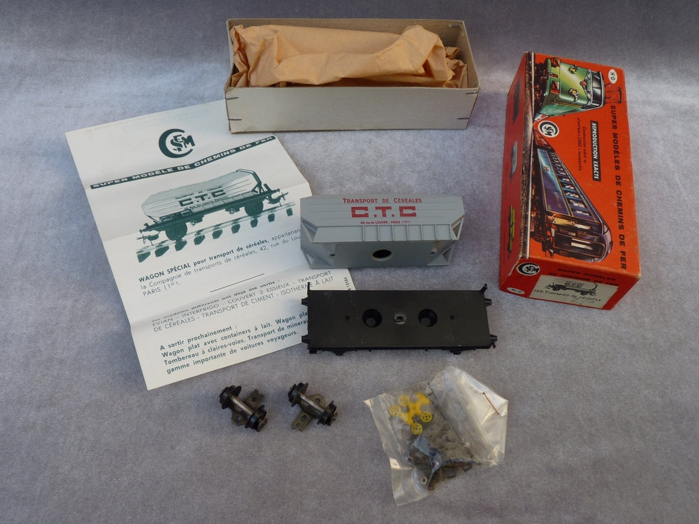 SMCF HO DQD2I (kit) VOITURE FOURGON ASSEMBLE 3 ESSIEUX SNCF SMCF HO DQD2I (kit) VOITURE FOURGON ASSEMBLE 3 ESSIEUX SNCF