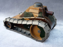 Charger l&#39;image dans la galerie, VEBE - Tank mécanique en tôle peinte