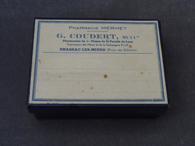 PLM - Boîte à pilules d'un pharmacien de Brassac les Mines (circa 1930)